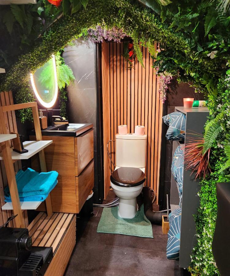 Jungle House Avec Jacuzzi A 10 Min De Disneyland -Taille Chambre- Conde-Sainte-Libiaire Exteriér fotografie