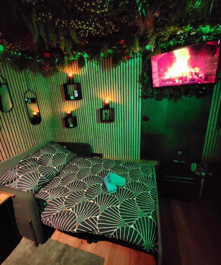 Jungle House Avec Jacuzzi A 10 Min De Disneyland -Taille Chambre- Conde-Sainte-Libiaire Exteriér fotografie