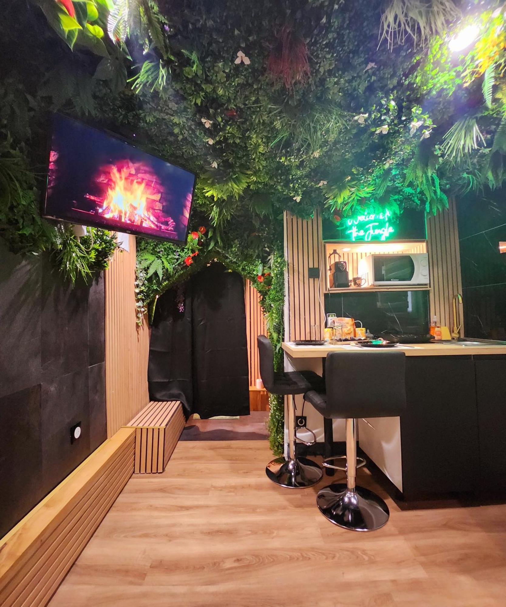 Jungle House Avec Jacuzzi A 10 Min De Disneyland -Taille Chambre- Conde-Sainte-Libiaire Exteriér fotografie