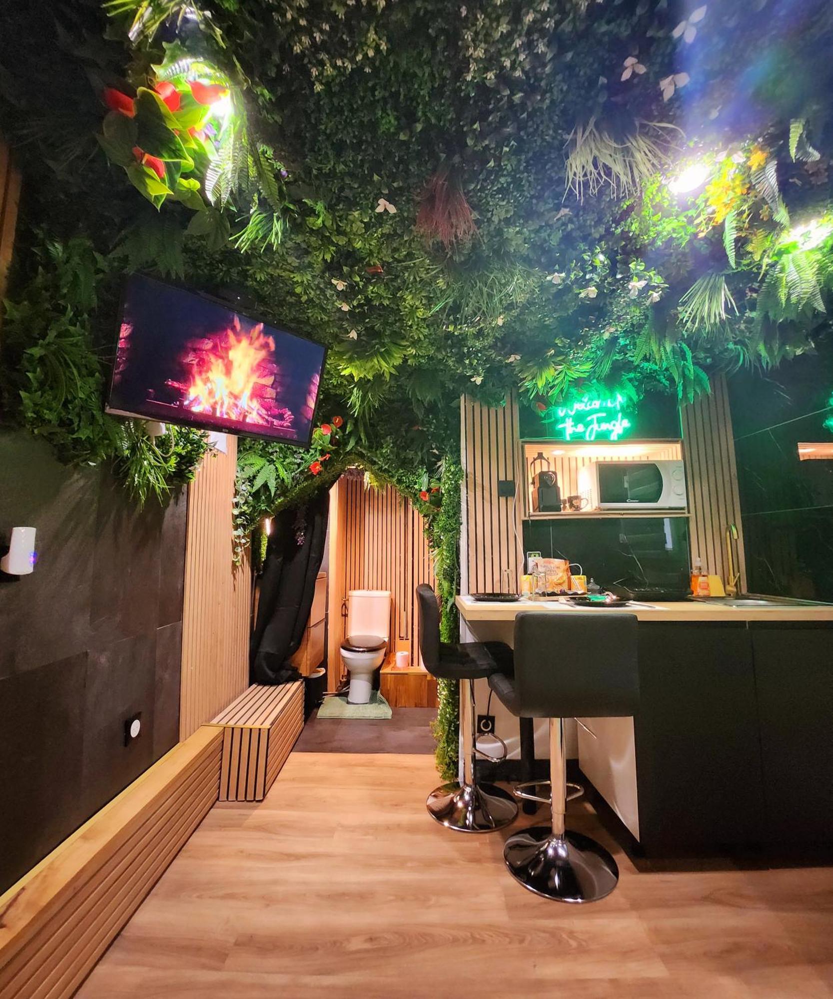 Jungle House Avec Jacuzzi A 10 Min De Disneyland -Taille Chambre- Conde-Sainte-Libiaire Exteriér fotografie